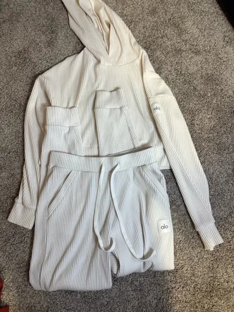 Alo Yoga Muse Hoodie Cropped Ribbed Sweatshirt and pants