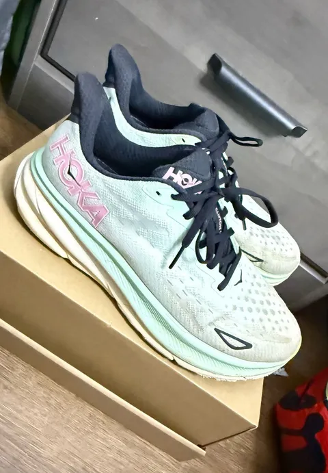 HOKA One One Clifton 9 Running Shoes Womens Size 9.5 Green Pink Athletic Trainer