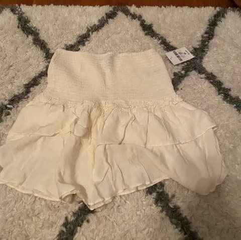 NWT White Skirt