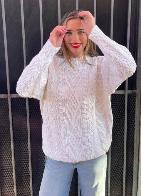 Classic white cable knit sweater / fits size s-L