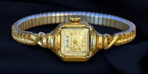 Vintage Bulova 10K gold filled mechanical windup watch