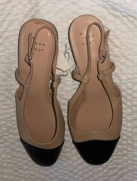 NWT A New Day Women's Beige and Black Loafers Size 7