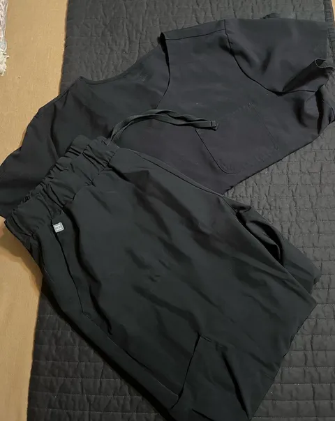 jogger scrub set