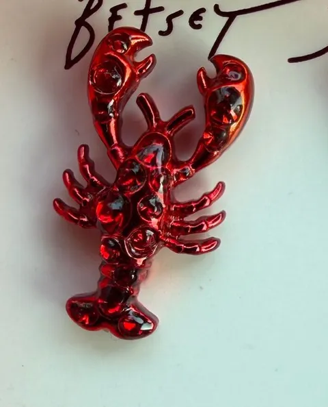 Betsey Johnson Red crawfish Lobster-Shaped stud Earrings - Shiny Metallic Red