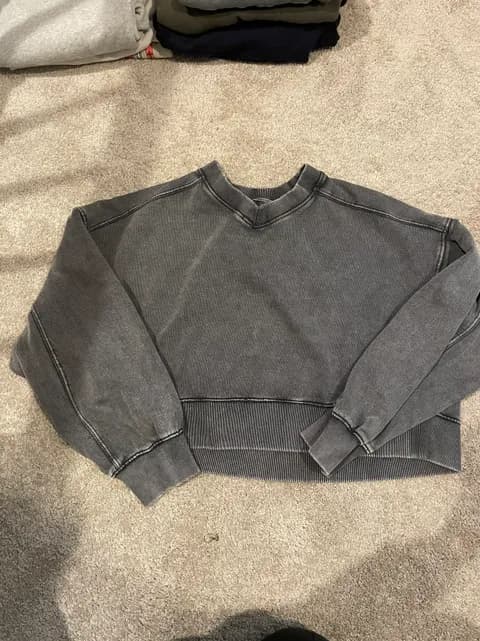 Sweatshirt
