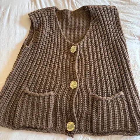 Chunky sweater vest