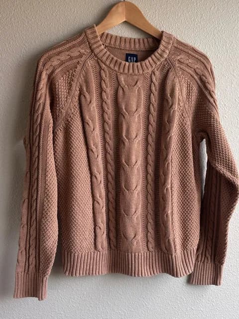 GAP Cable Knit Crewneck Sweater