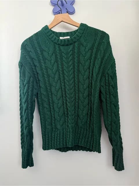 J.Crew Medium Cable-knit crewneck sweater green holiday fall Thick Chunky