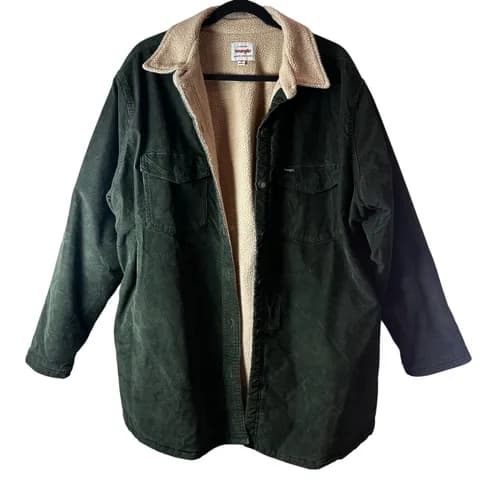 Wrangler Women’s 1X Green Corduroy Sherpa Lined Western Shacket Jacket