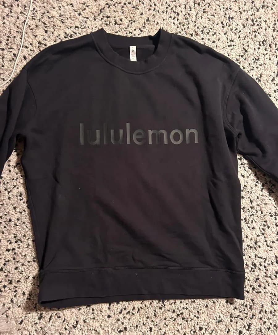 Sweatshirt