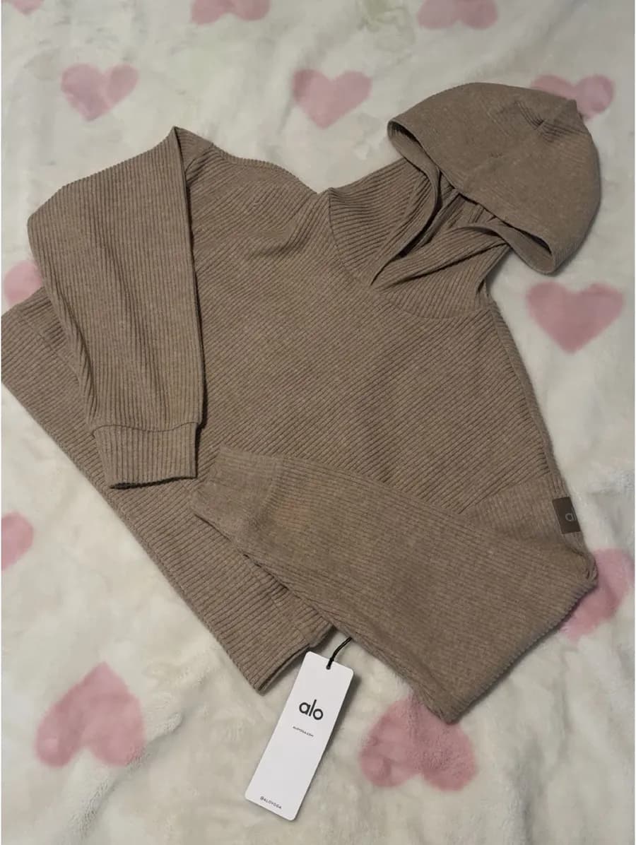 alo sweatshirt new with tags