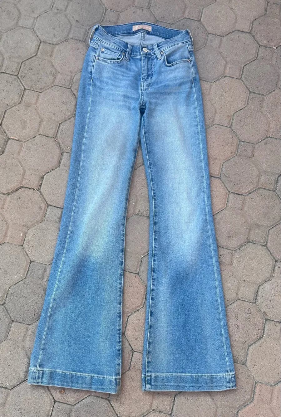 7 For All Mankind