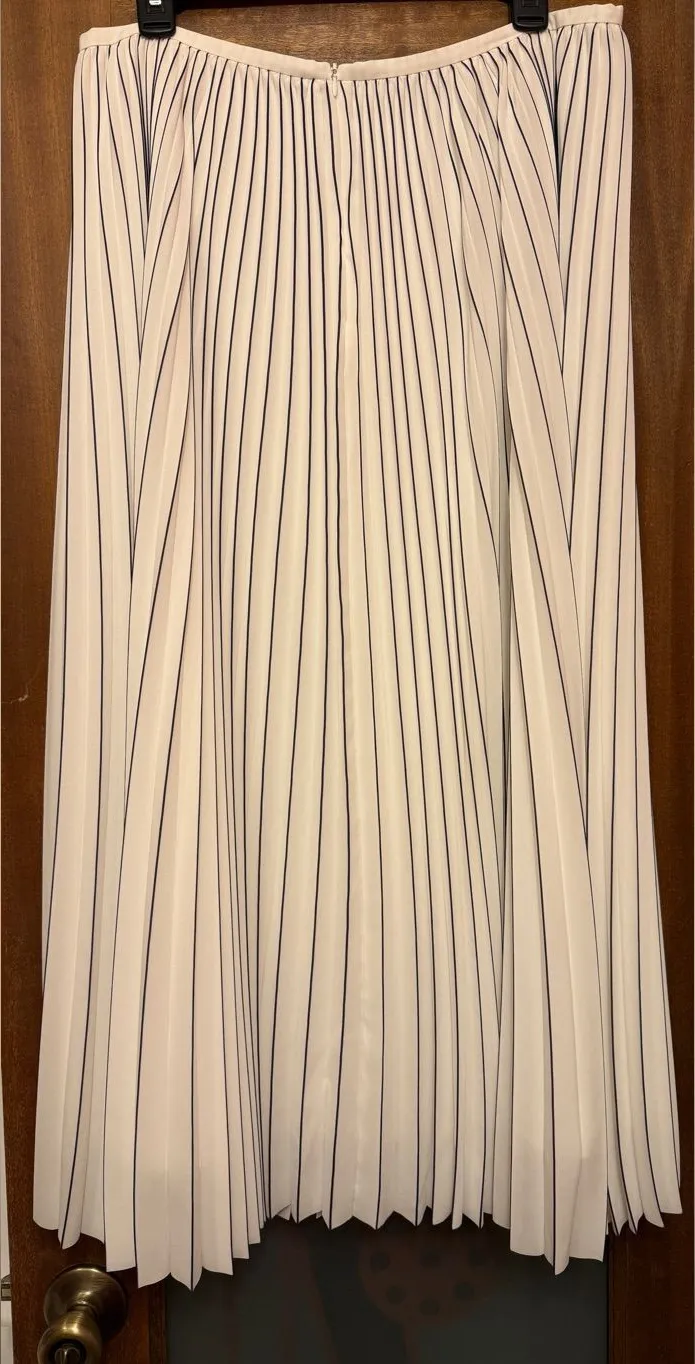 Lafayette 148 New York Off White Pleated Lined Full Length Black Pinstripe Skirt