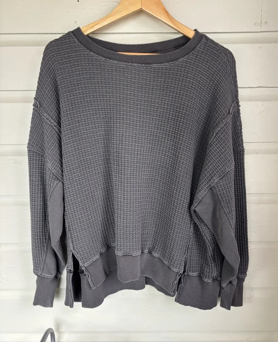 American eagle sweater