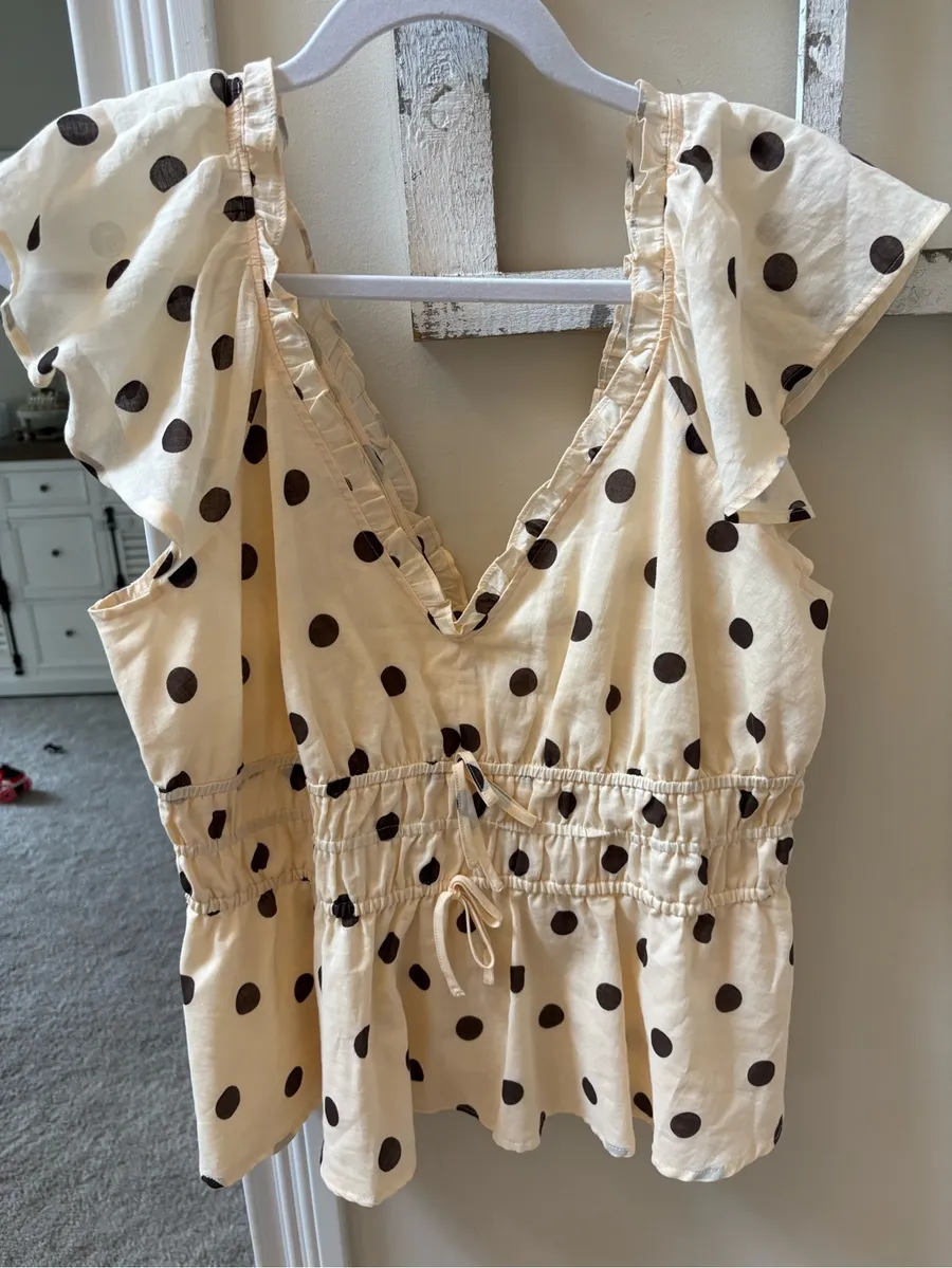 Ruffled V-Neck Polka Dot Blouse in Cream and Brown