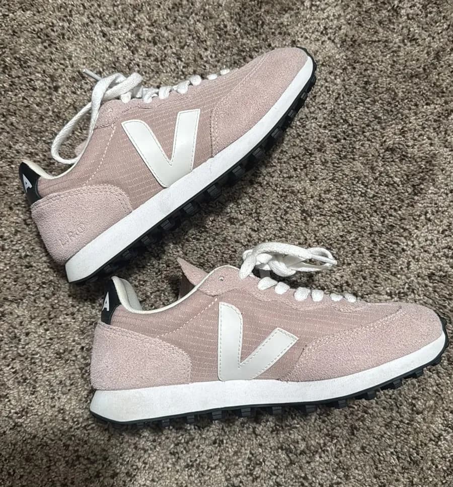 VEJA Sneakers